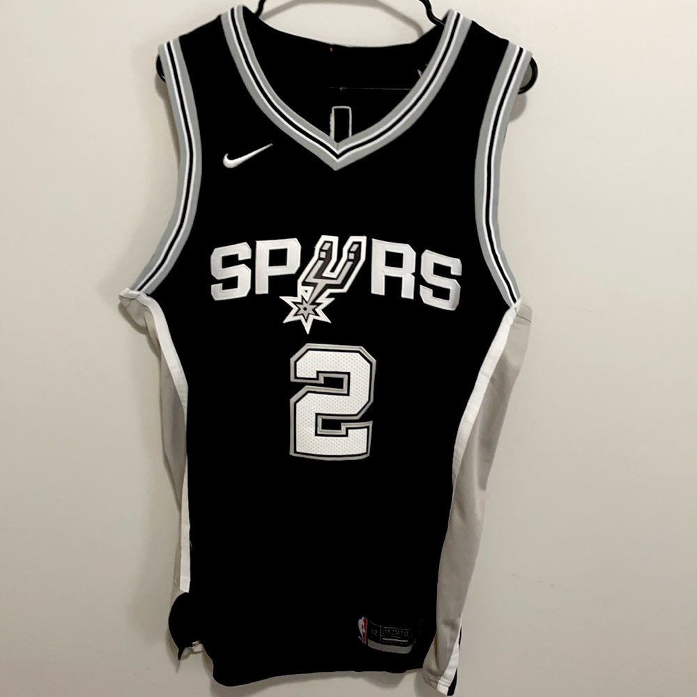 SPURS NBA NIKE JERSEY! Brand new. NIKE. Kawhi Leonard #2 jersey! L-XL fit! 🖤🤍
